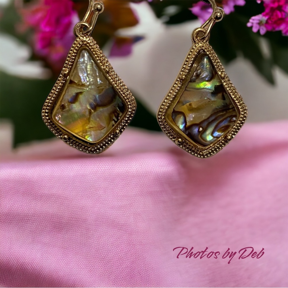 💖3 FOR $18💖 NWT Time and Tru hypo allergenic gold tone pair PIERCED EARRINGS